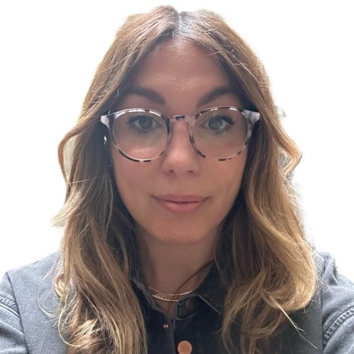 Headshot of Laura Rosenberg