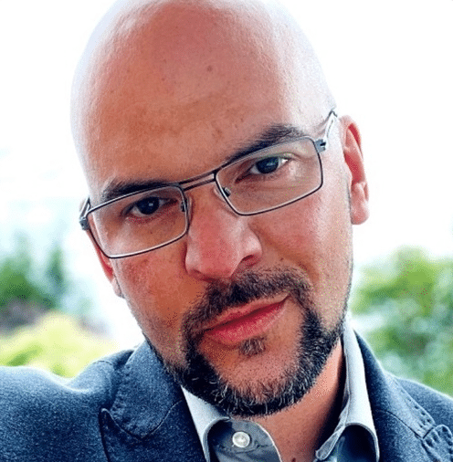 Headshot of Del Trezise